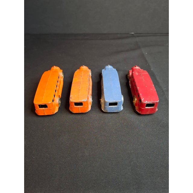 1920s Vintage Pre-War Tootsietoy No. 4651 Fageol Safety Coach Bus Group (4) - Orange Blue Red 1927-1933 For Sale - Image 5 of 14