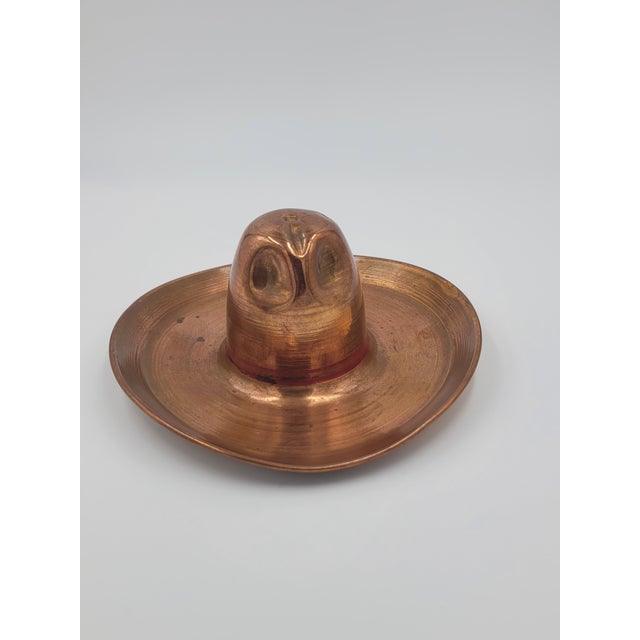 Vintage Hand-Hammered Mexican Copper Sombrero Ashtray or Catch-All For Sale - Image 4 of 10