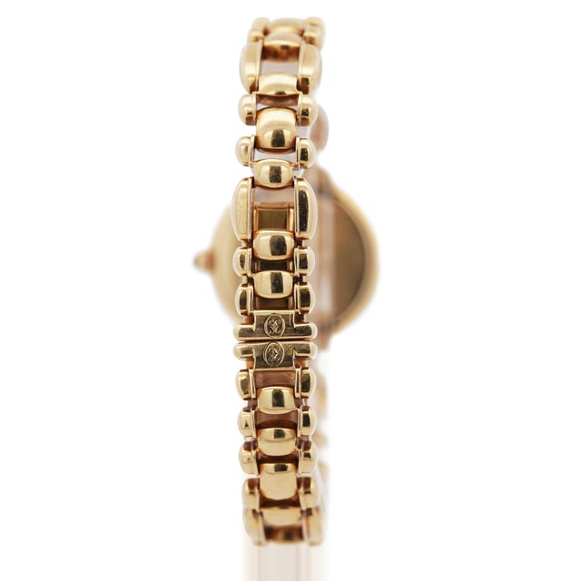 Metal 1990s Cartier Vendome 878999 18k Gold Manual Gadroon Link 26m Watch For Sale - Image 7 of 12