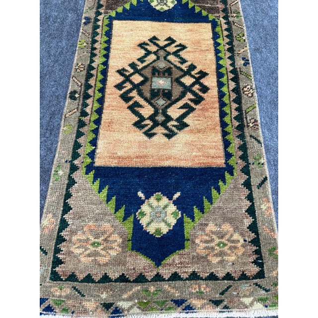 Contemporary Turkish Yastik Rug 1'5" x 3'1" For Sale - Image 3 of 5