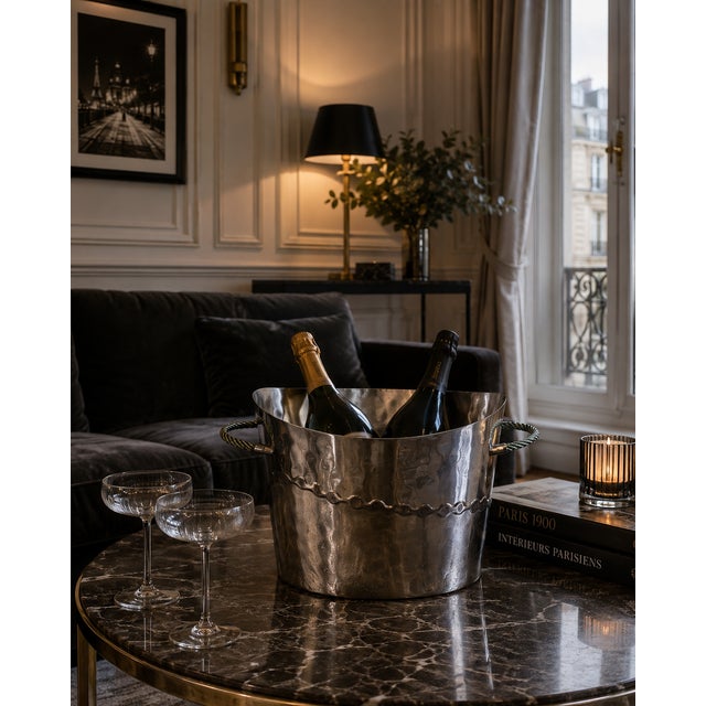 Hammered & Smooth Silver Metal Champagne Bucket/Cup – Twisted Handles This elegant oval champagne bucket boasts a refined,...