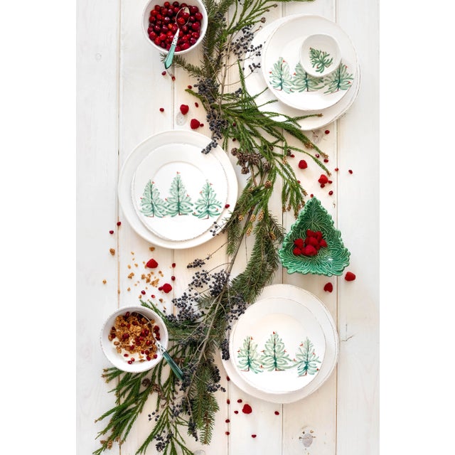 VIETRI Lastra Holiday Sixteen-Piece Place Setting For Sale - Image 10 of 12