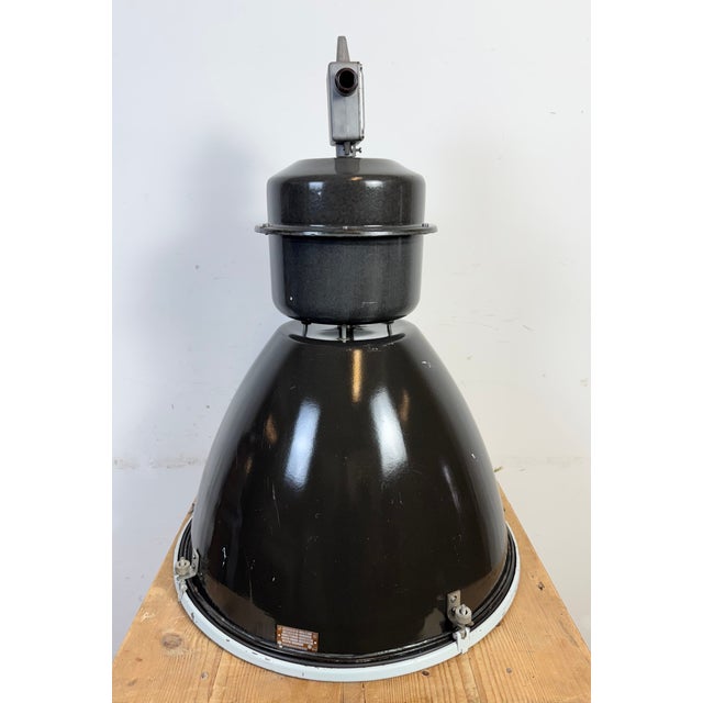 Large Industrial Black Enamel Lamp with Clear Glass Cover from Elektrosvit, 1960s For Sale - Image 15 of 18