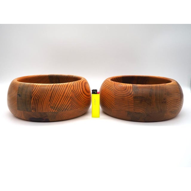 Nordic Scandinavian Pine Bowls by Stig Johnsson for Smålandsslöjd Värnamo, 1970s, Set of 2 Two handcrafted wooden bowls...