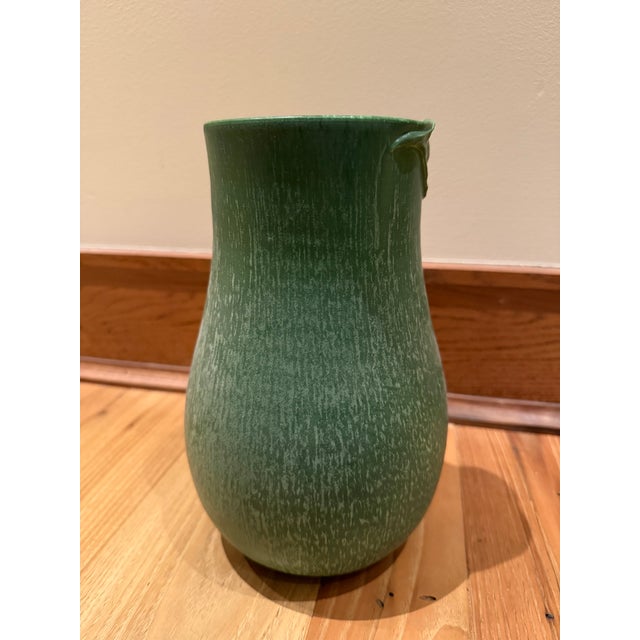 2000 - 2009 Ephraim Faience Pottery Tall Climbing Frog Vase - Pristine Condition - Versatile For Sale - Image 5 of 8