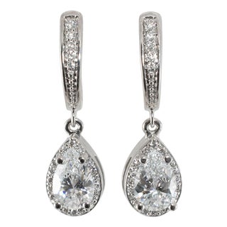 14k White Gold 1.64ctw Gia Pear Shape Halo Diamond Drop Dangle Earrings, A Pair For Sale