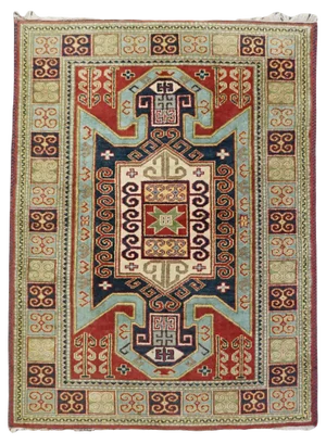 Rug with Graphic Pattern and Contrasting Colors