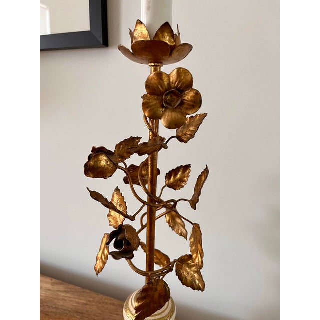 Mid Century Italian Regency Gold Gilt Tole Table Lamp For Sale - Image 9 of 12