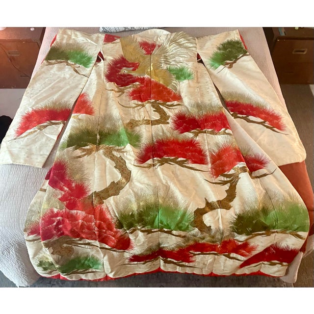 Late 20th Century Antique Japanese Ceremonial Uchikake Kimono With Hand-Embroidered Crane, c.1900–1930 For Sale - Image 5 of 8