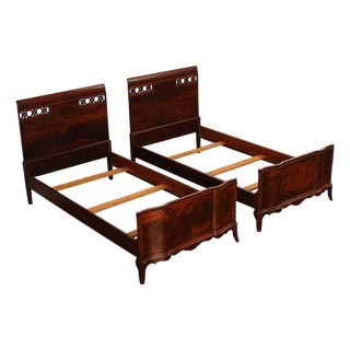 Pair of Vintage Flame Mahogany Twin Beds with Pierced Headboards, Circa 1940s For Sale