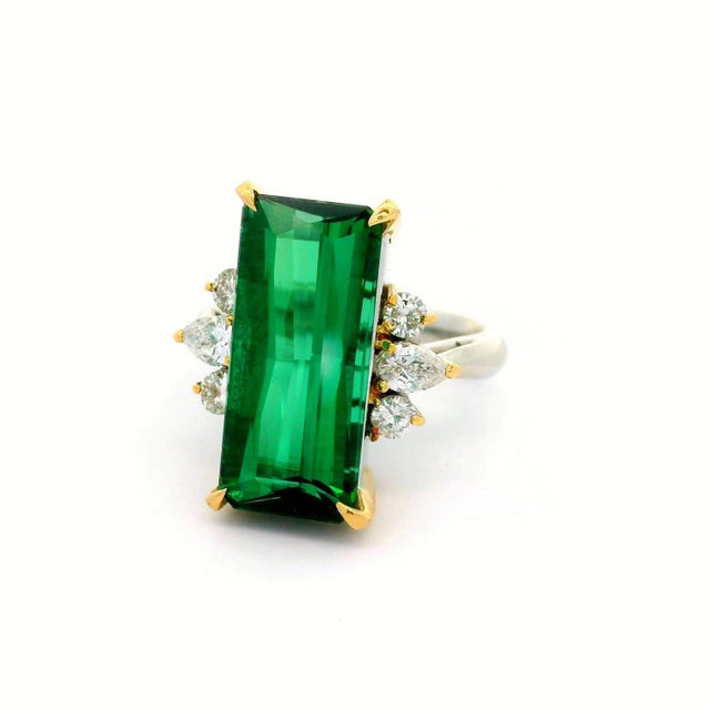 9.68 Carat Green Tourmaline Diamond Platinum 18k Yellow Gold Ring, Size 7.25 For Sale - Image 4 of 6