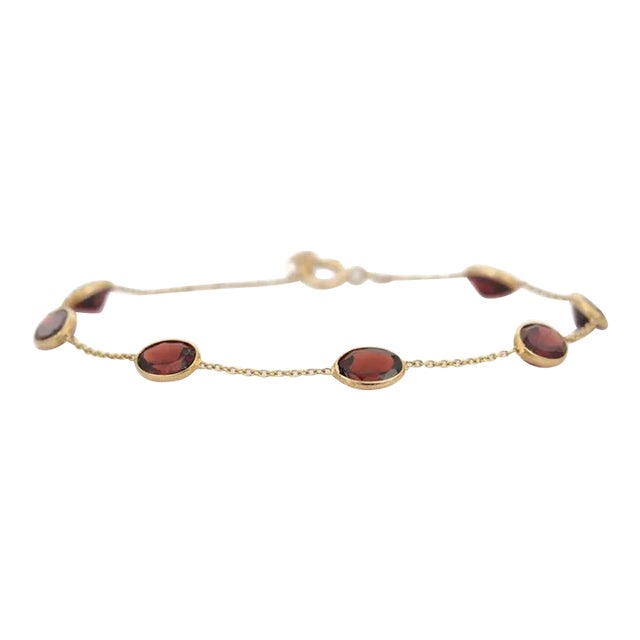 18 Karat Yellow Gold Garnet Chain Bracelet For Sale
