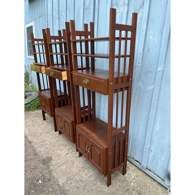 Mid 20th Century Vintage American Traditional Room Divider Shelving Unit Bookcase For Sale - Image 9 of 10