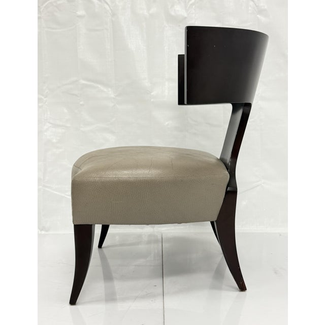 Modern 1980s Donghia Klismos Slipper Chair in Mahogany-Finished Maple and Leather For Sale - Image 3 of 18