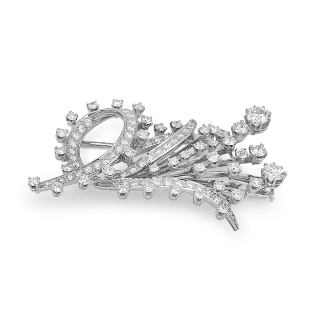 1950s 1950s French Mid Century 8.00 Carat Diamond Platinum and 18k Gold Brooch For Sale - Image 5 of 7