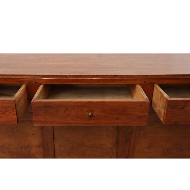 Large Mid-19th Century French Oak Bar Counter For Sale - Image 16 of 18
