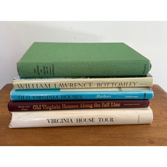Beautiful set of 5 vintage books covering Virginia historic homes and mansions, ranging from the 1940s to the 1980s. 1940...