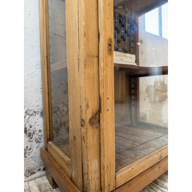 19th Century English Pine Display Case, 1890s For Sale - Image 16 of 18