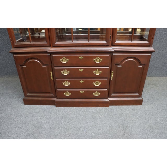 Harden Charleston Collection Cherry Georgian Breakfront China Cabinet For Sale - Image 12 of 18