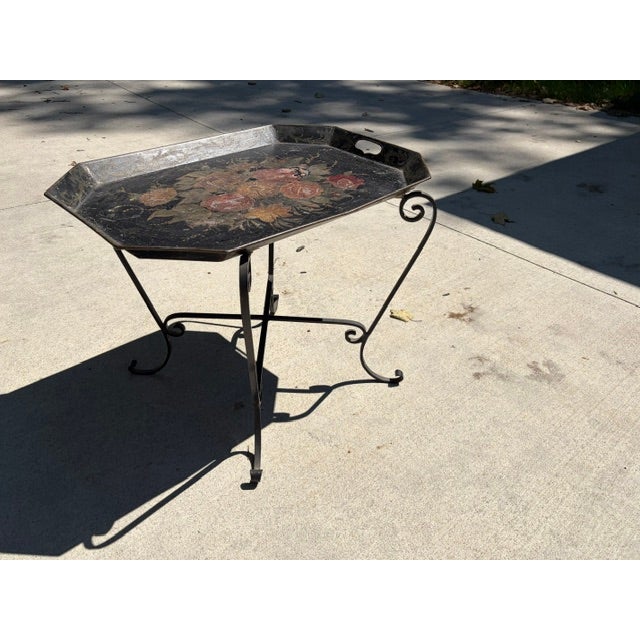 French Country Vintage Hand-Painted Metal Toleware Table With Wrought Iron Base For Sale - Image 3 of 4