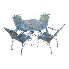 Example of American Classical Outdoor Dining Sets