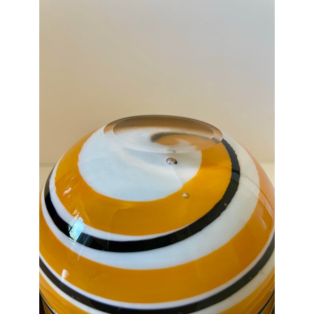 Late 20th Century Vintage Block Crystal Hand-Blown Striped Art Glass Derby Hat Bowl For Sale - Image 5 of 7