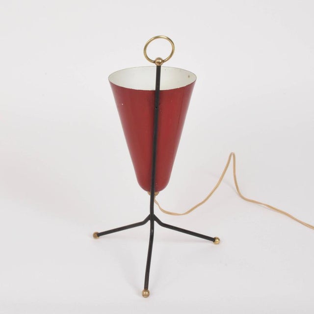 Italian Tripod Conical Red Lacquered Metal and Brass Table Lamp, 1950s For Sale - Image 4 of 9