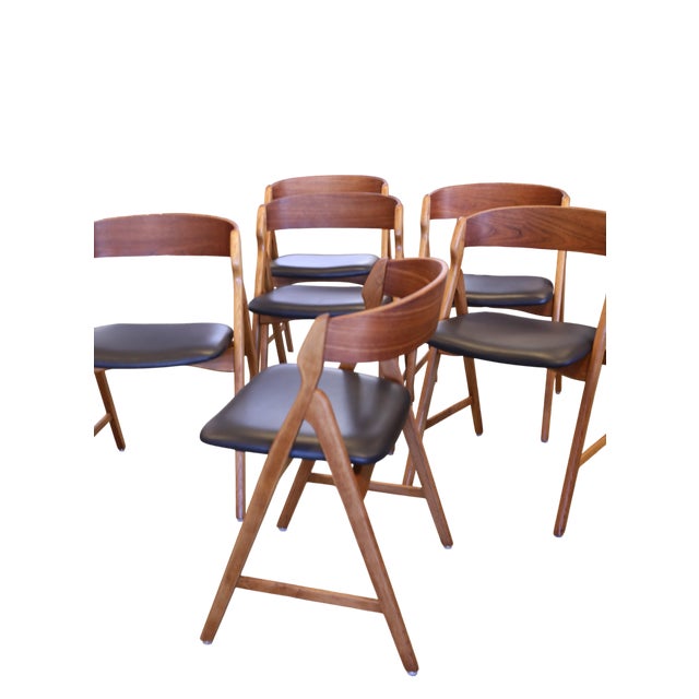 Black Model 71 Chair in Teak, Oak and Leather by Henning Kjærnulf, 1960s, Set of 6 For Sale - Image 8 of 11
