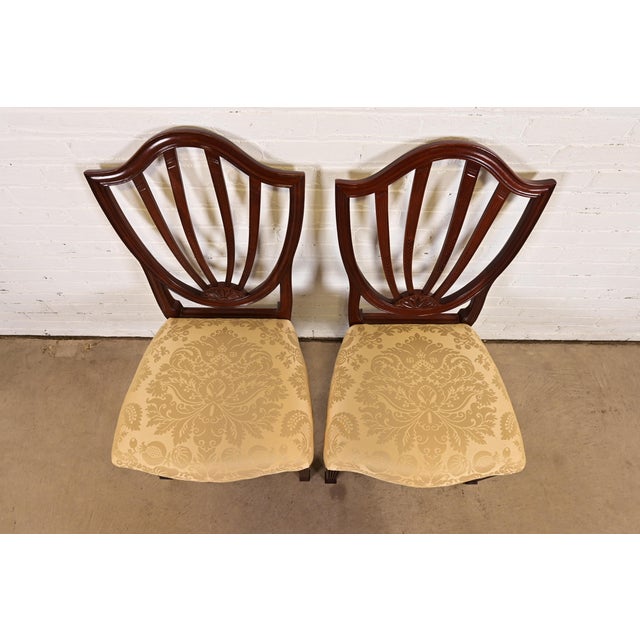 Late 20th Century Baker Furniture Federal Carved Mahogany Shield Back Side Chairs or Dining Chairs, Pair For Sale - Image 5 of 13