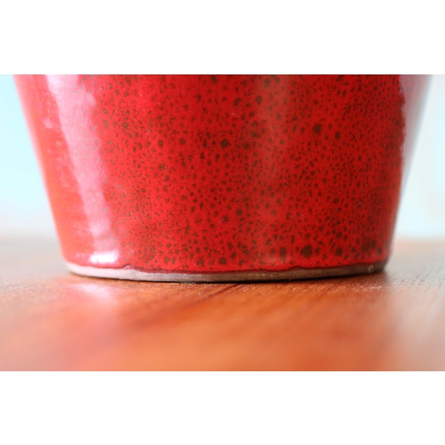 Red 1960s Monumental Vintage Designer Italian Style Red Ceramic Table Lamps - A Pair For Sale - Image 8 of 12