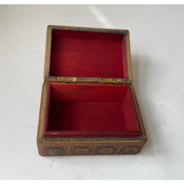 1950s Vintage Italian Jewelry Box in Embossed Leather, 1950s For Sale - Image 5 of 9