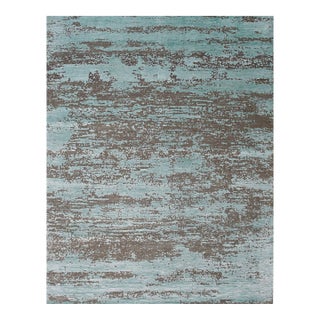 Amara Captivating Silver Hand-Knotted Wool Rug Carpet, Abstract Modern Design For Sale