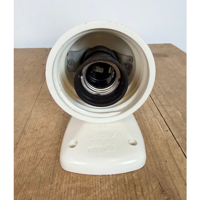 Industrial White Bakelite Wall Light with Milk Glass from Elektrosvit, 1950s For Sale - Image 12 of 18