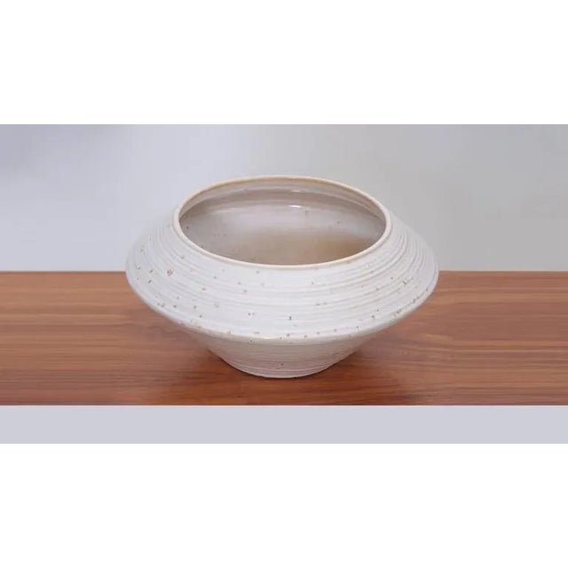 White Large Architectural Ceramic Planter, USA, 1960s For Sale - Image 8 of 9