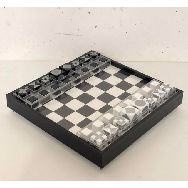 Altuglas Chess Set by Alexandre Yeghiayan, 1970, Set of 33 For Sale - Image 7 of 7