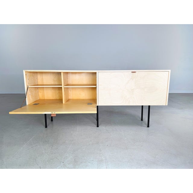 Mid-Century Maple Sideboard by Florence Knoll for Knoll Intenational, 1950 For Sale - Image 6 of 13