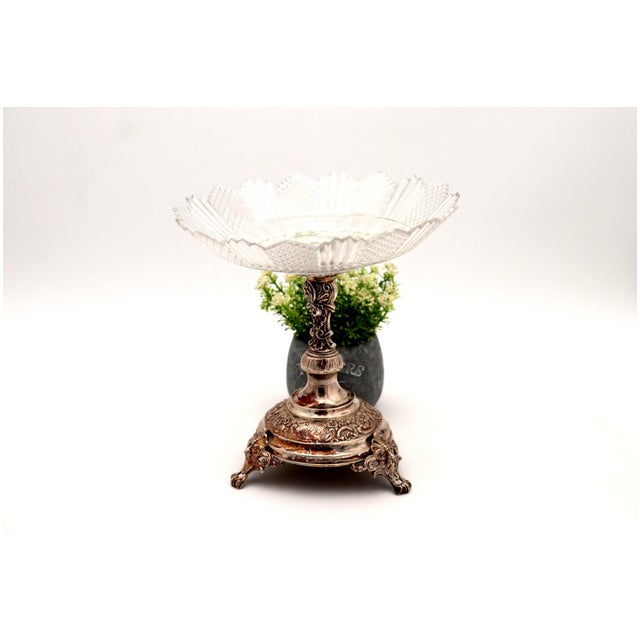 Silver Fruit Bowl Centerpiece in Cut Glass For Sale - Image 8 of 8