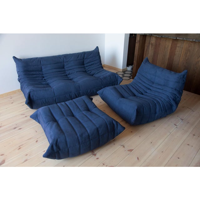 In the case a natural material is used for upholstery, there might be variations in the dye or colour hue. The material...