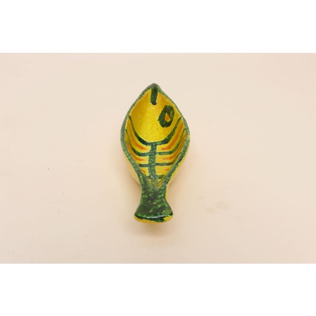 Italian Modernist Yellow, Orange, and Green Glazed Ceramic Fish Form Vide Poche For Sale In New York - Image 6 of 14