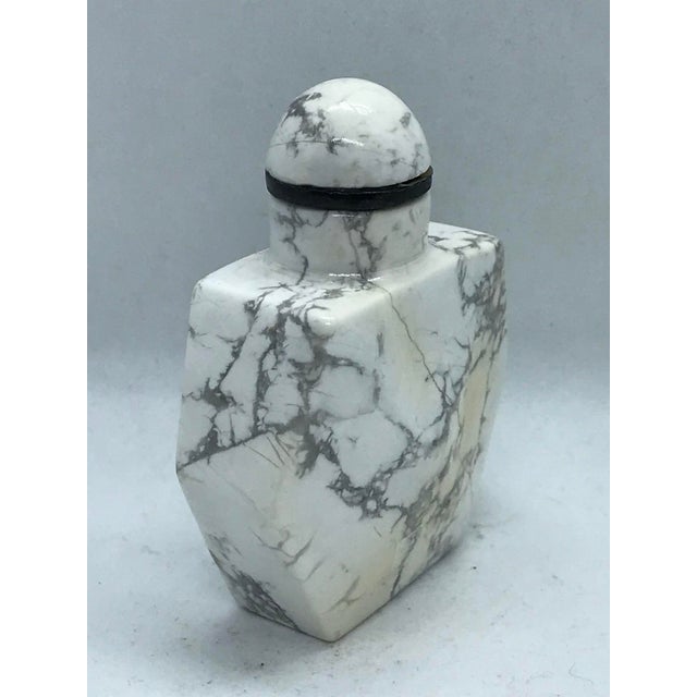 1970s Vintage Howlite Snuff Bottle For Sale - Image 5 of 11