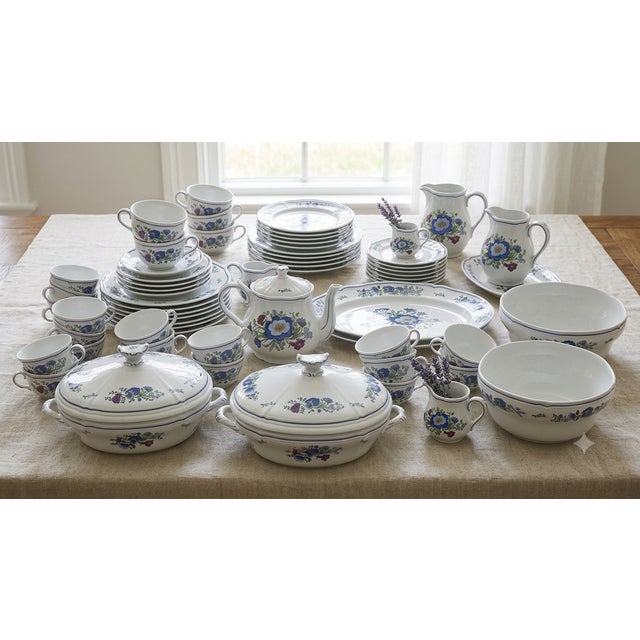 White 1980s Richard Ginori “Lerici” Hand-Painted Porcelain Dinner Service for 16 – Complete Set W/ Tea Service & Tureen - 106 pcs For Sale - Image 8 of 14