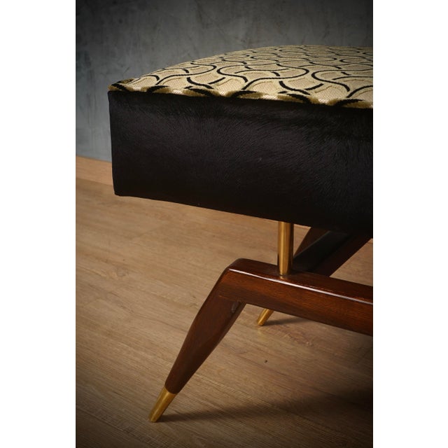 Wood Velvet, Brass and Beech Ottoman in the style of Gio Ponti, 2000s For Sale - Image 7 of 9