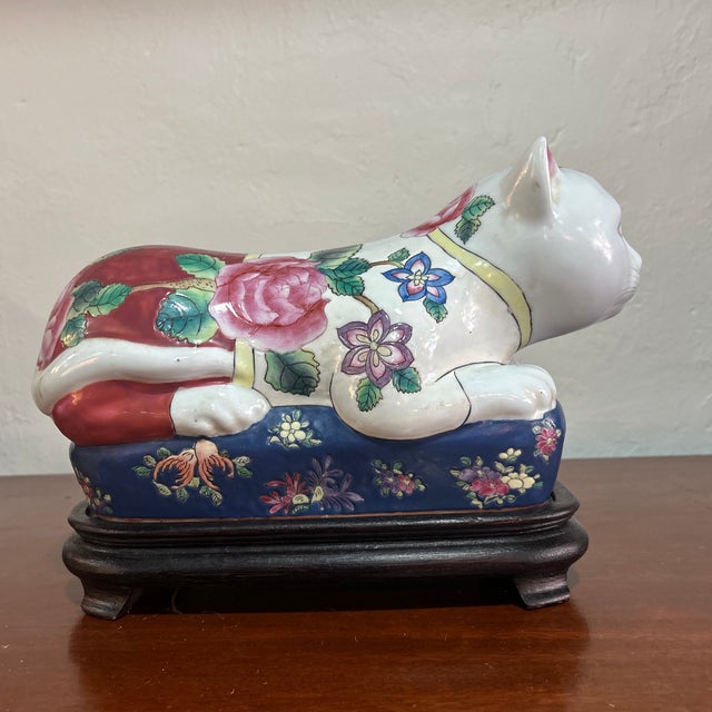 Ceramic Famille Rose Ceramic Cat With Base For Sale - Image 7 of 9