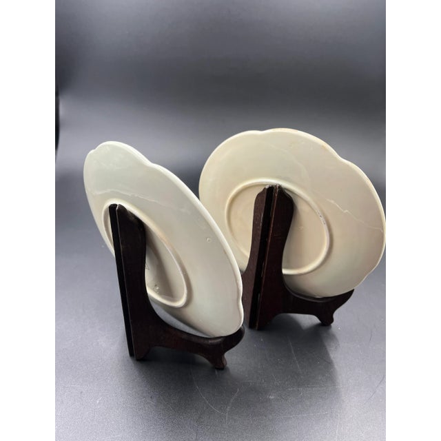 Pair of Early 20th Century Majolica Floral Plates For Sale - Image 4 of 12