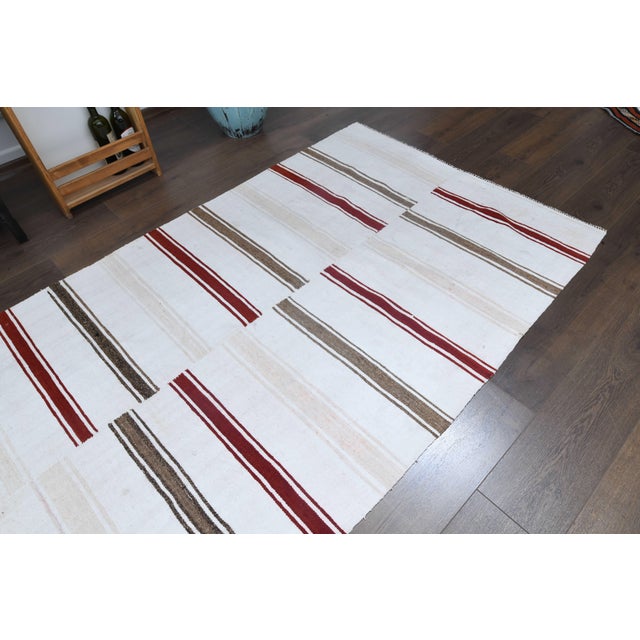 1970s Vintage Handmade Wool Cotton White Area Rug For Sale In San Francisco - Image 6 of 11