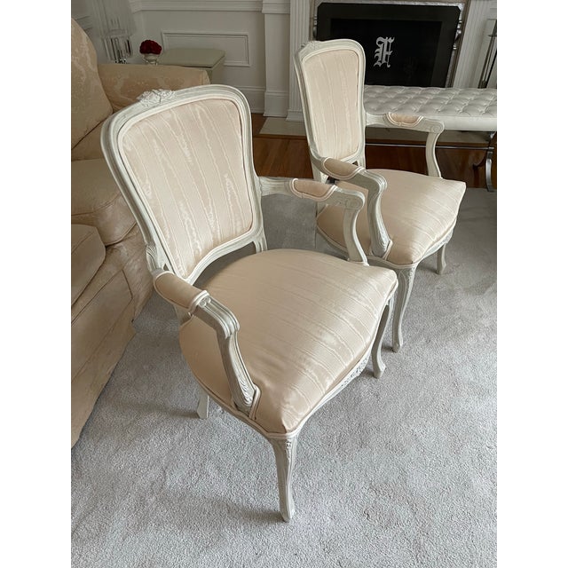 Mid 20th Century Pair of French Style Bergere Silk Taffeta Chairs For Sale - Image 4 of 8
