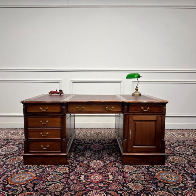 This beautiful Desk is the eye catcher for your home, room or office. Made of wood and leather. It is in beautiful...