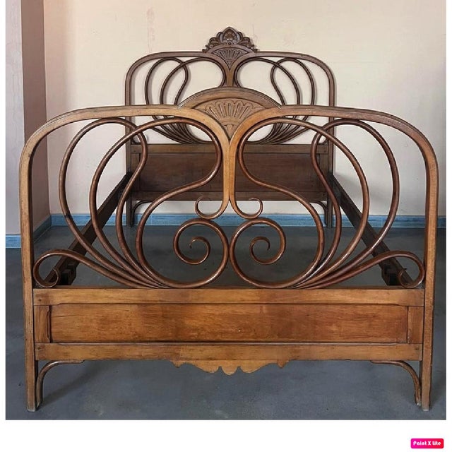 Austrian Bentwood Queen Bed by Jacob & Josef Kohn, 1900s For Sale - Image 4 of 10
