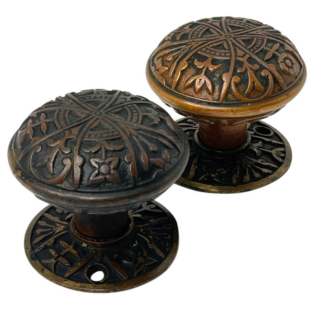Victorian 1890s American Bronze Door Knobs With Rosettes - A Pair For Sale - Image 3 of 9