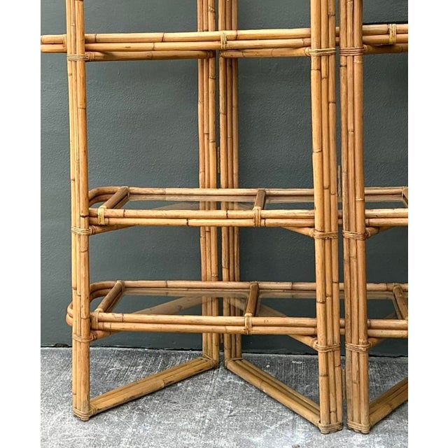 Mid-Century Modern Vintage Arched Rattan Accordion Etagere For Sale - Image 3 of 12